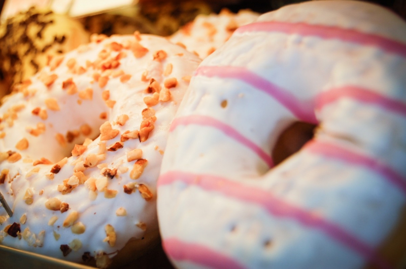 patisserie-ARTIGUES-min_donuts_sweets_pastries_pastry_shop_cake_cakes_bakery_eating-987656